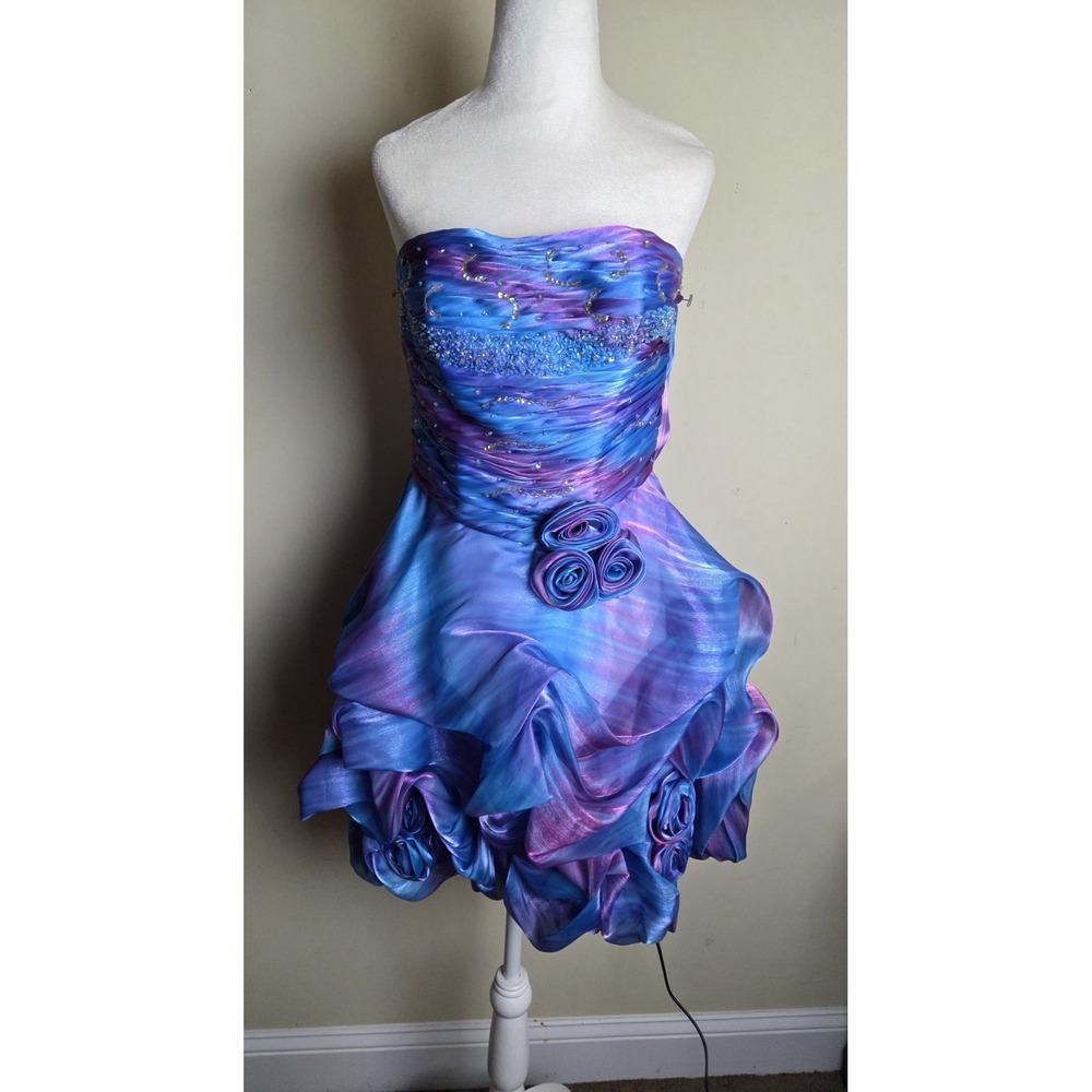 Cinderella Divine Prom Dress XS Strapless Blue Purple Iridescent Rosette Y2K